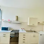 Dadahouse